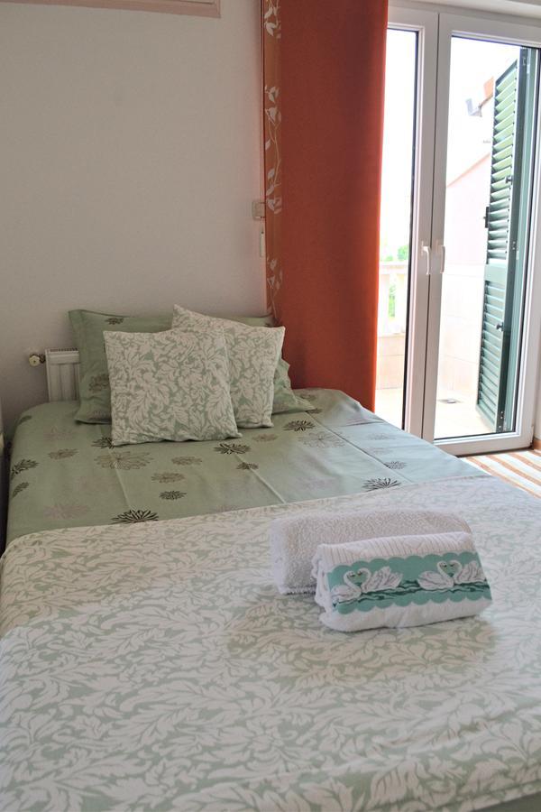 Apartments Dragun Подстрана Екстер'єр фото