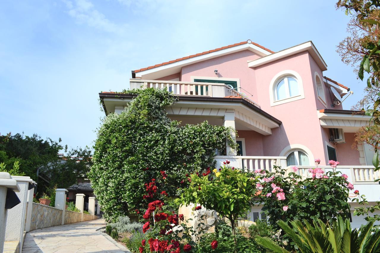 Apartments Dragun Подстрана Екстер'єр фото